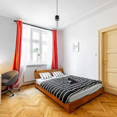 Cozy In Historic Apartmán