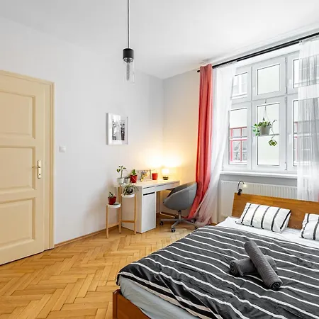 Cozy In Historic Apartmán
