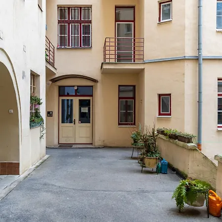 Prime Location Residence, Private Parking דירה ברטיסלאבה